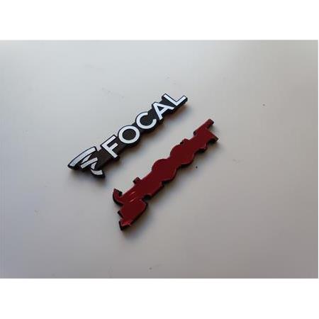 Focal hoparlör ve otomobil kapı logosu