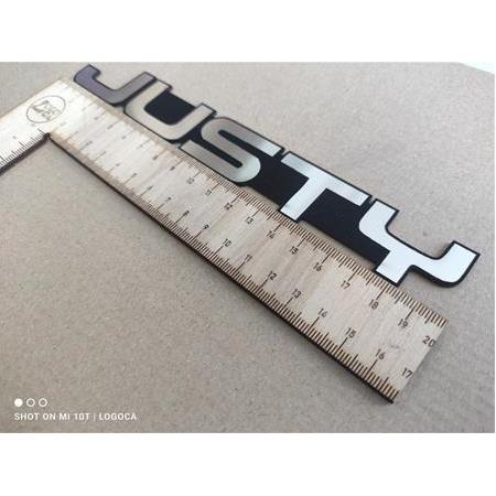 Subaru justy bagaj yazısı