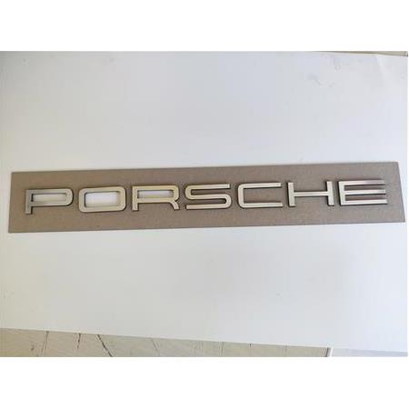 Porsche bagaj yazısı