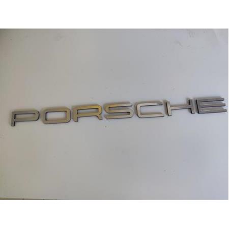 Porsche bagaj yazısı