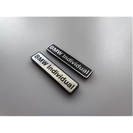 BMW individual küçük plastik etiket 2 li takım
