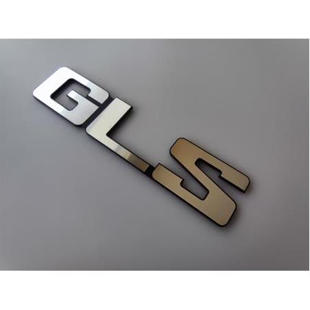 Ford Taunus GLS Kaporda Yazısı