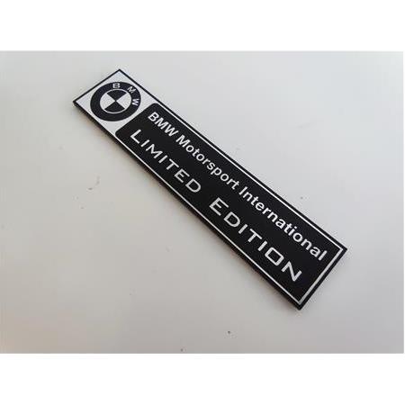 95x21mm BMW gümüş siyah etiket