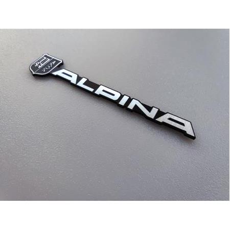 Alpina yazılı logolu etiket
